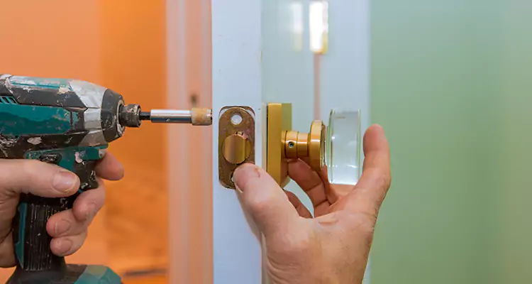 Broken Door Knob Fix in Ives Estates, FL