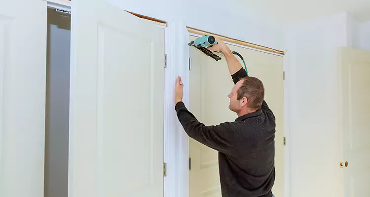Top Rated Door Fixing ServiceFixing Garage Door Track in Ives Estates, FL