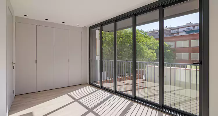 Fix Sliding Screen Door Track in Ives Estates, FL